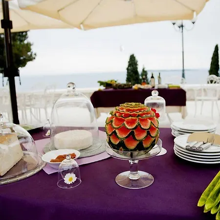 Hotell Florida & Gardone Riviera